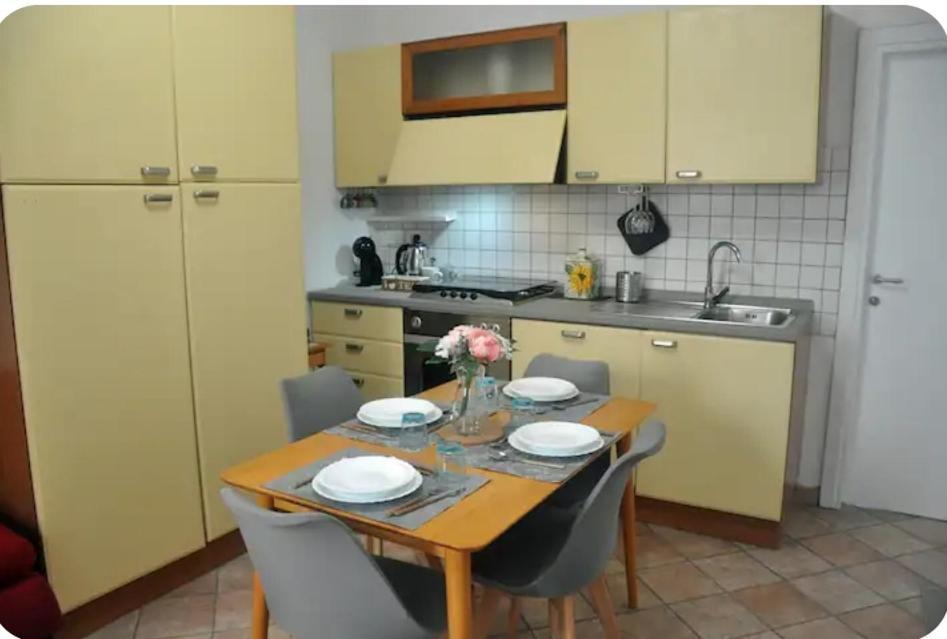 Casa Soprani - Relax Marchigiano Apartment Castelfidardo Bagian luar foto